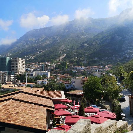 Kruja Hostel Экстерьер фото