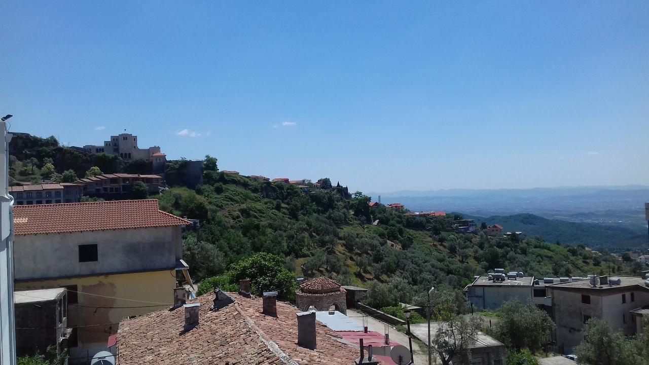 Kruja Hostel Экстерьер фото