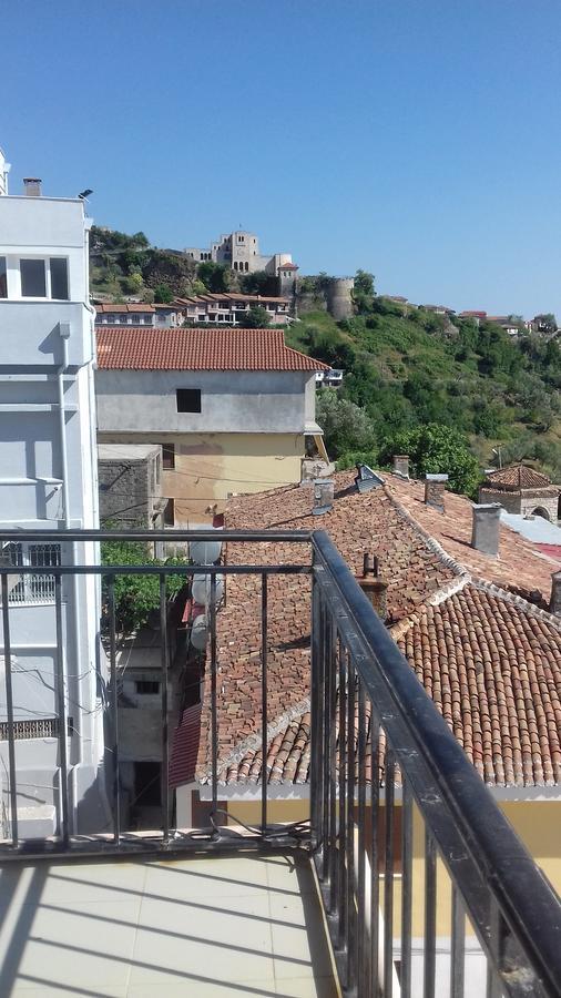 Kruja Hostel Экстерьер фото